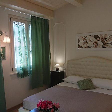Il Piccolo Giglio Bed and Breakfast Porto SantʼElpidio Buitenkant foto