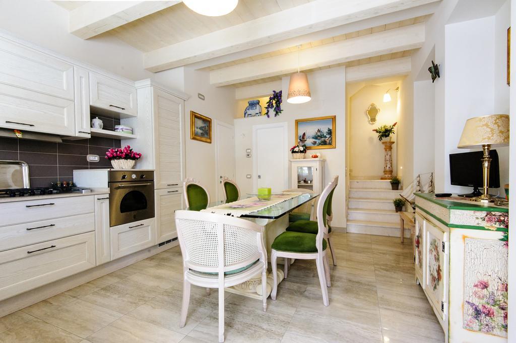 Il Piccolo Giglio Bed and Breakfast Porto SantʼElpidio Buitenkant foto