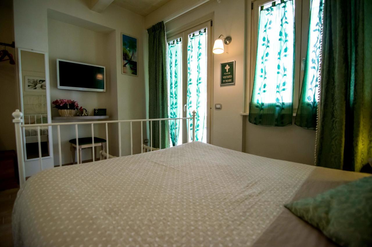 Il Piccolo Giglio Bed and Breakfast Porto SantʼElpidio Buitenkant foto