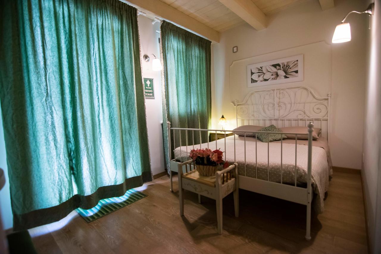 Il Piccolo Giglio Bed and Breakfast Porto SantʼElpidio Buitenkant foto